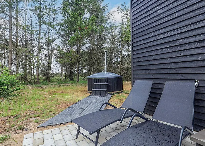 5 Person In * Pandrup